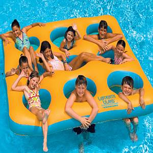 Labyrinth Island Pool Float