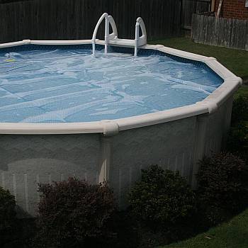 Solar Pool Covers or Solar Blankets & Reels to Heat your Pool Water
